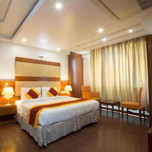 Hotel Palm Do'R # Premium Rooms # Family Hotel # City Center # New Delhi Railway Station # Customer'S Favourite Hotel # Parking # Near To Tourist Places - India Gate, Jama Masjid ,Red Fort, Connaught Place, Karol Bagh